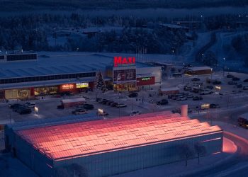 Signify helps Agtira to bring locally grown cucumber to Swedish market