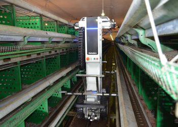 Smart cage cleaning with Japanese technology