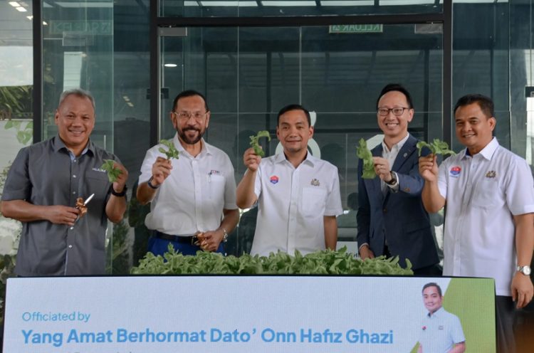 FarmByte and Archisen Launch Next-Generation Indoor Vertical Farm in Johor Bahru
