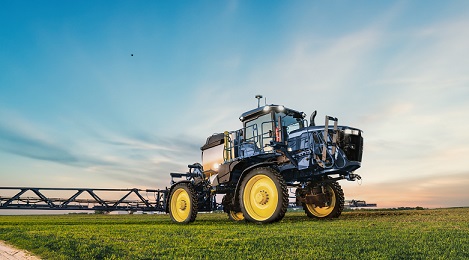 Great driveability on narrow paths: AGRIMAX PROCROP is the row crop solution by BKT